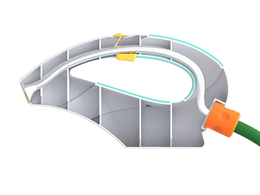 Internals, showing hose route and water capacity