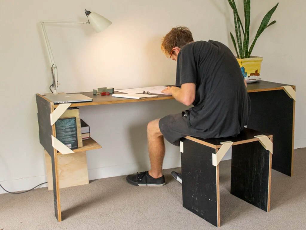 A desk and stool made with recycled plywood and FurNature connectors