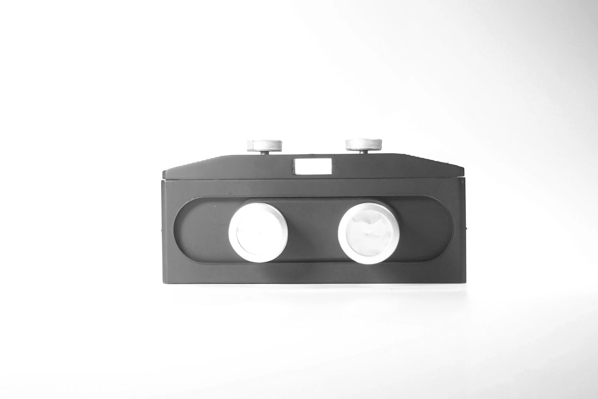 Shutter mechanism in closed position