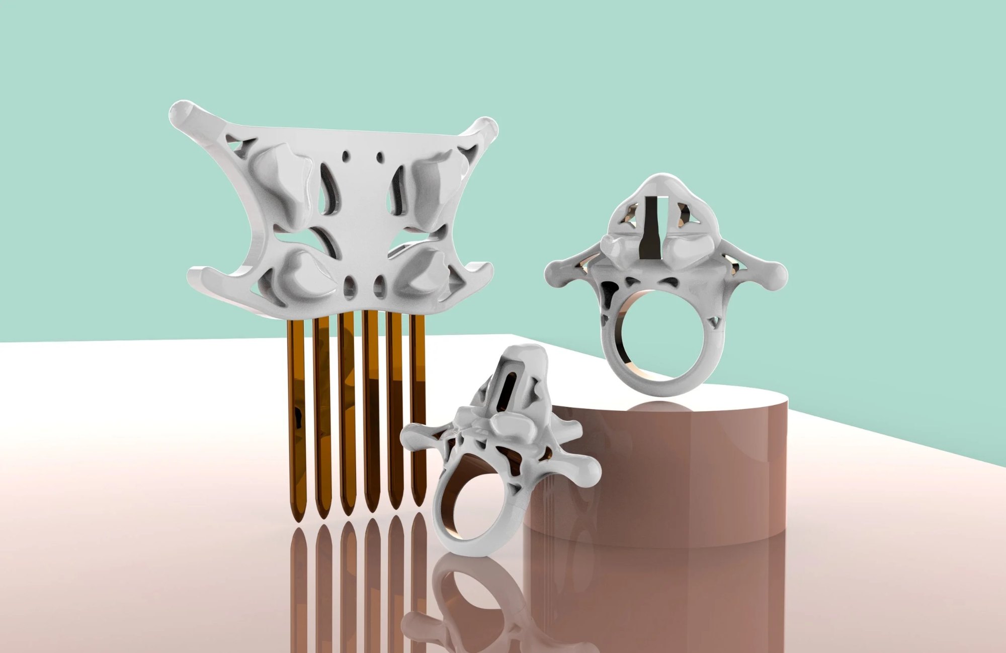 Close up of decorative comb, thumb ring for USB-A and smaller ring for USB-C