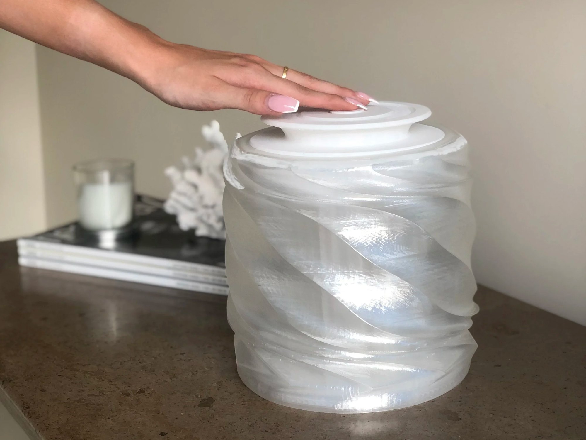 GreEnergy: An Algae-powered Lamp, image 5