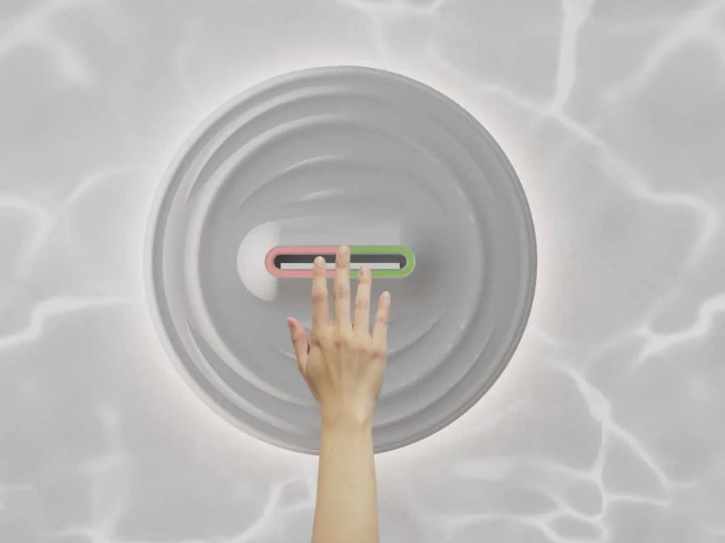 Hand gestures control. Wave left/right to accept/reject calls. Raise hand and hold to pause and play the timer and music.