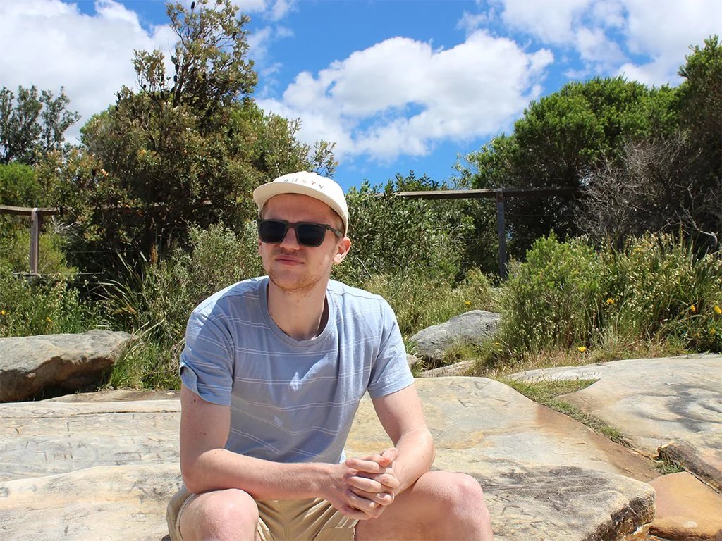 Wayfarer design in use