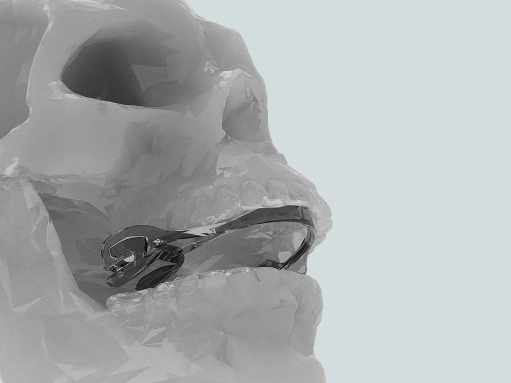 Anatomical placement of mouthpiece in use