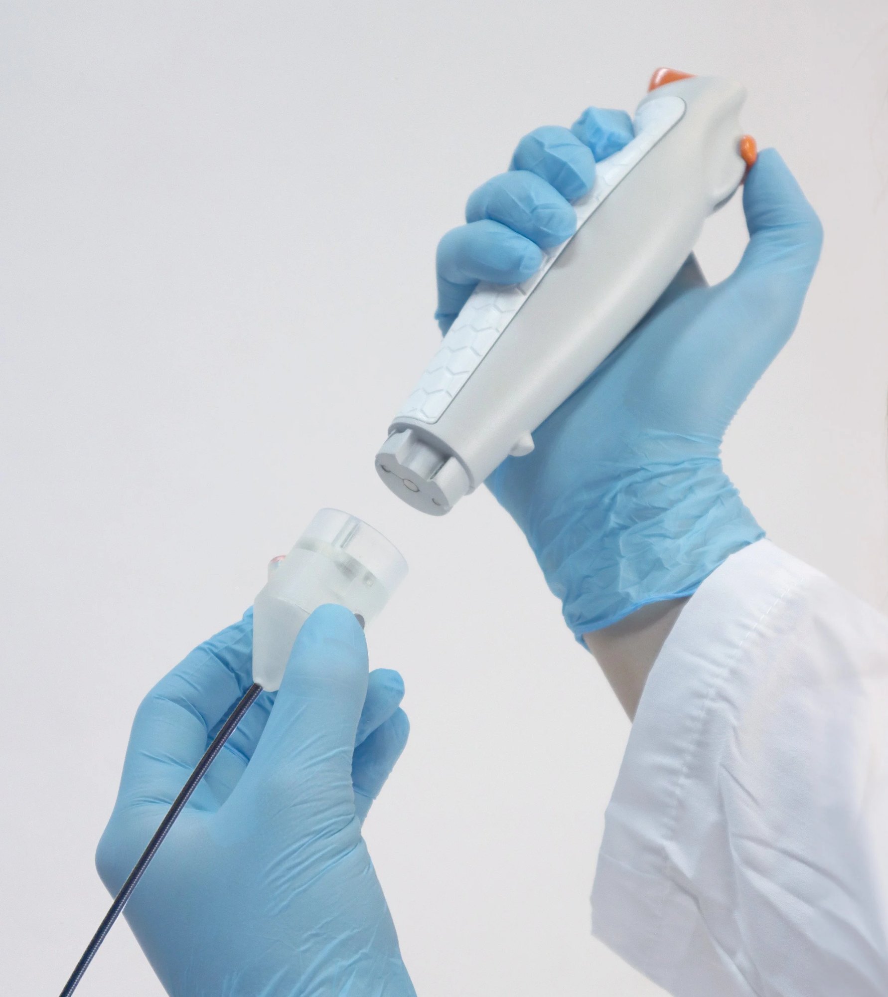 The contaminated end section can easily be removed from the endoscope and replaced between procedures.